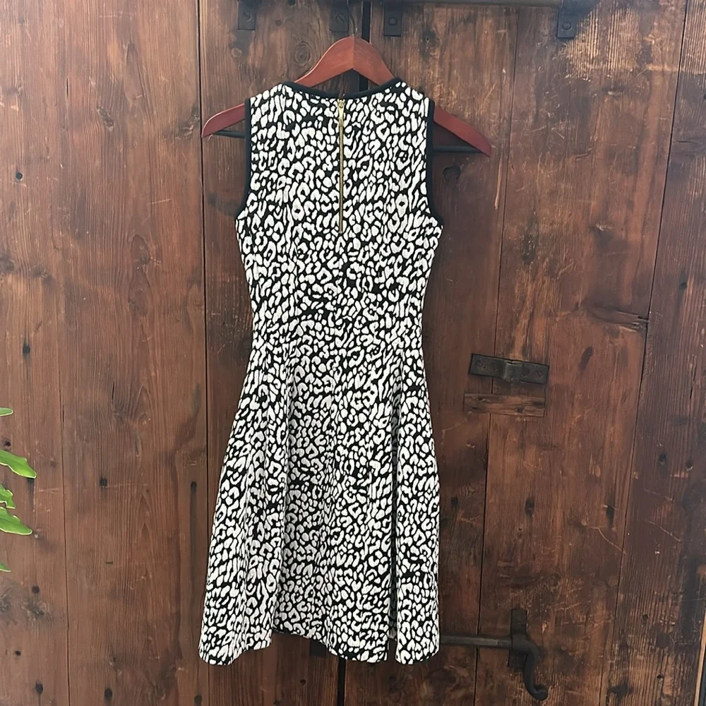 Kate Spade New York sleeveless leopard-print fit & flare dress XXSmall - Picture 9 of 10
